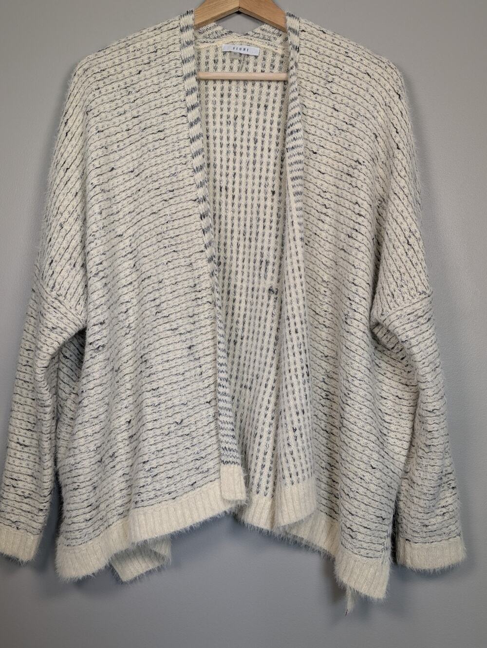 Sioni Cardigan Sweater Medium M Womens Cream Gray Open Front Knit Chunky